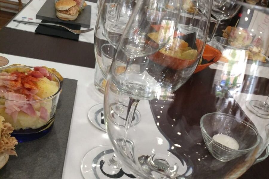 Córdoba: Local Wine Tasting Evening - Should you book it?
