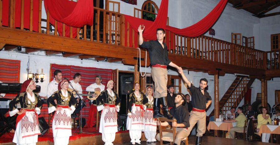 Crete: Traditional Dance Show and Buffet Dinner with Wine - The Cretan lyra sets the mood