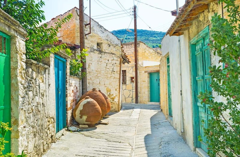 Cyprus: Troodos Mountain Food & Wine Tasting Tour with Lunch - Halloumi, honey and the changing route