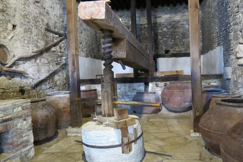 Cyprus: Troodos Mountain Wine Tour with a Local - The meze lunch is more than a break