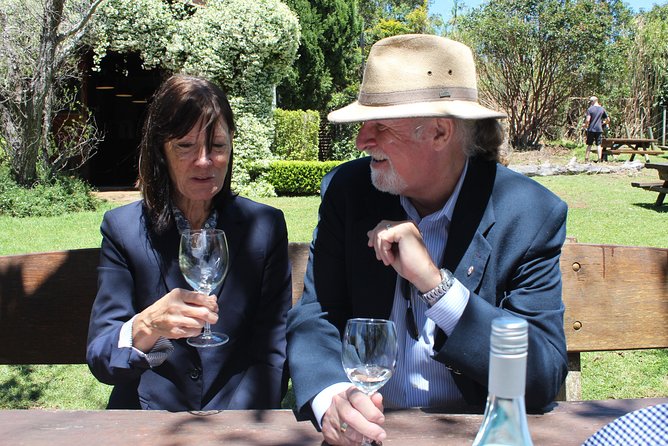 Deluxe Wine Tour to Tamborine Mountain, includes two course lunch - Key points at a glance