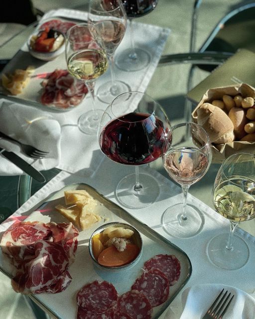 Desenzano: Lugana Wine-Tasting and Vineyard Tour - Seeing the sparkling and barrel cellars