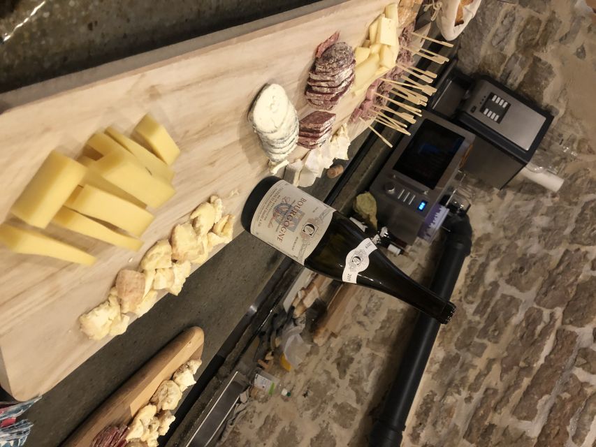 Dijon: Cheese and Burgundy Wine Tasting Workshop - Finding the cellar in central Dijon