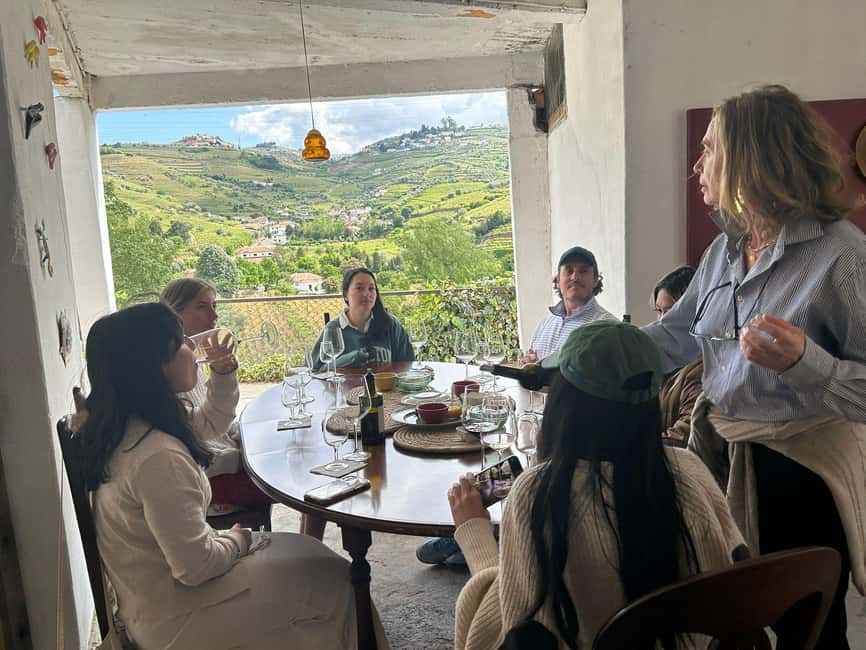 Douro Valley: Half-Day, with 1 winery & 1-h boat tour - Pinhão and the one-hour river cruise