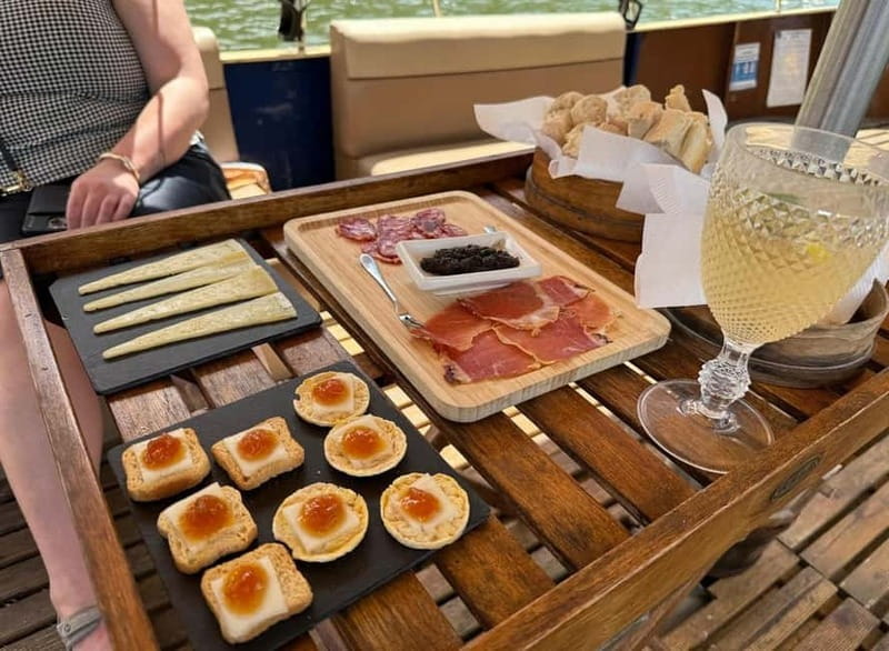 Douro Valley: Small-Group Tour, Winery's Lunch, Private Boat - Why this Douro Valley day works so well
