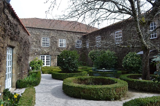 Douro Valley Tour: 2 Vineyard Visits, River Cruise, Winery Lunch - What the group experience is really like