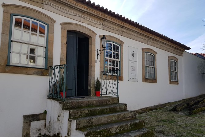 Douro Valley Wine Tour: 3 Vineyard Visits, Wine Tastings, Lunch - National Road 222 and the drive into the valley