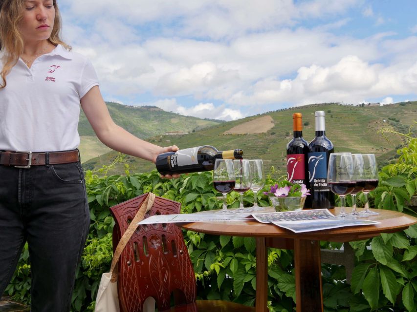 Douro Valley: Winery Tour at Quinta do Tedo and Tastings - Five minutes for shopping, and what that means