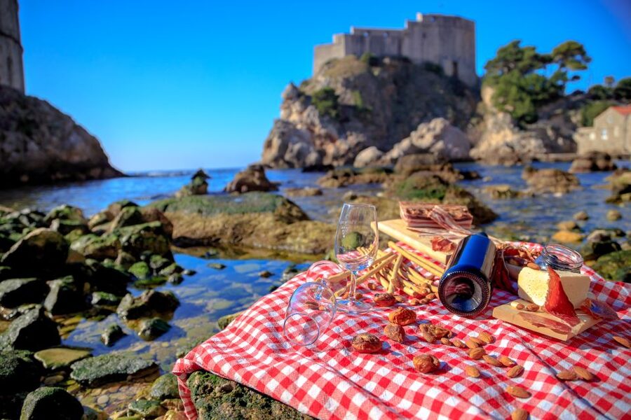 Dubrovnik Gastronomy: 3-Hour Food and Wine Tour - Local wine and the pairing experience