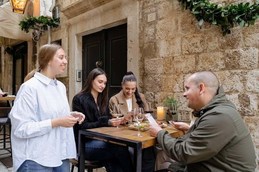 Dubrovnik Old Town: Night tour with History, Wine & Bites - Rector’s Palace and Dubrovnik’s public story