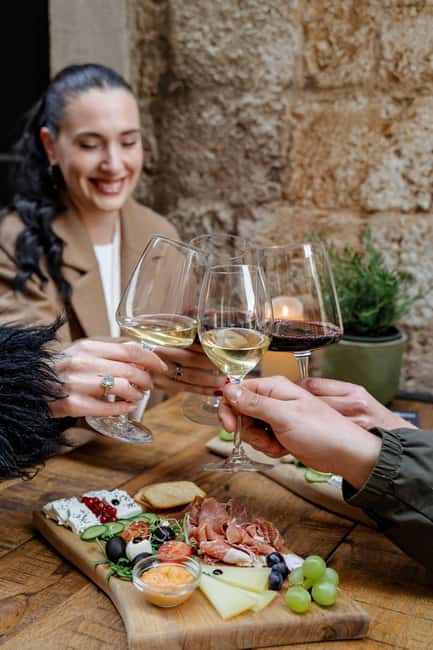 Dubrovnik Old Town: Night tour with History, Wine & Bites - From Pile Gate to Stradun