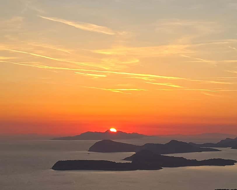 Dubrovnik Sunset Tour with Scenic Views and Local Wine - Why see Dubrovnik from the road instead of the cable car?