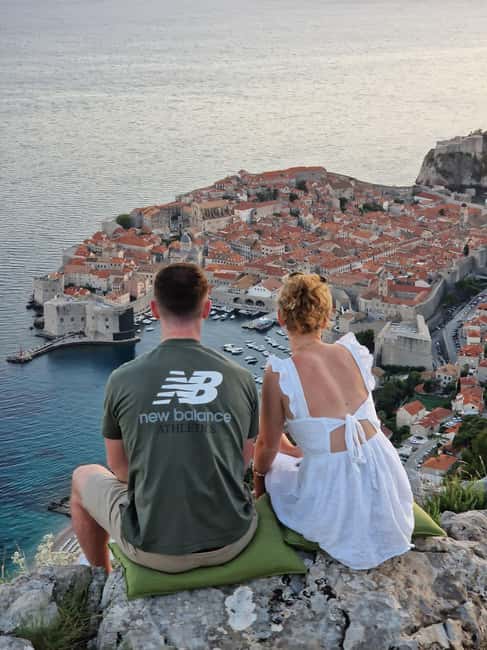 Dubrovnik: Sunset Wine Tasting At Panorama Point - Three Croatian wines with local food