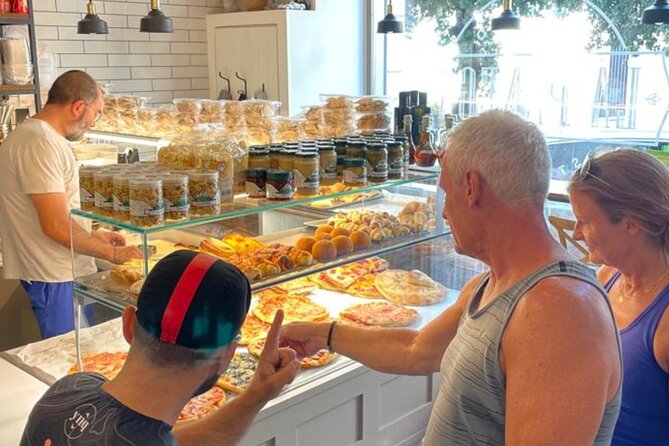 E-Bike, Focaccia and Wine - Why the road between Alberobello and Locorotondo matters