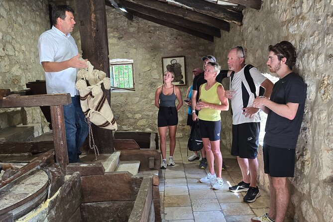 E-Bike Tour + Gourmet Snack + Wine Tasting (Small Group) - A 15-kilometer ride through Konavle