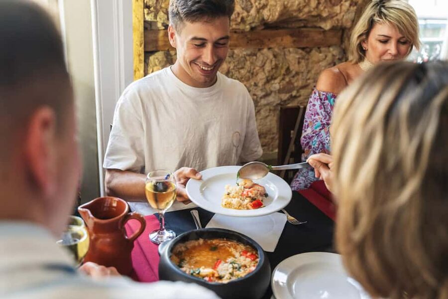 Eat & Walk Through Lisbon: A Local Food & Wine Experience - Why Baixa is the right place for a food walk