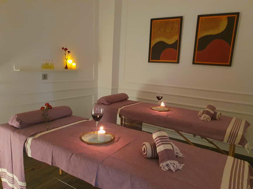 Echegaray 5, Málaga center: Wine & Relax Experience: Massage + Wine tasting - Key points to know before booking