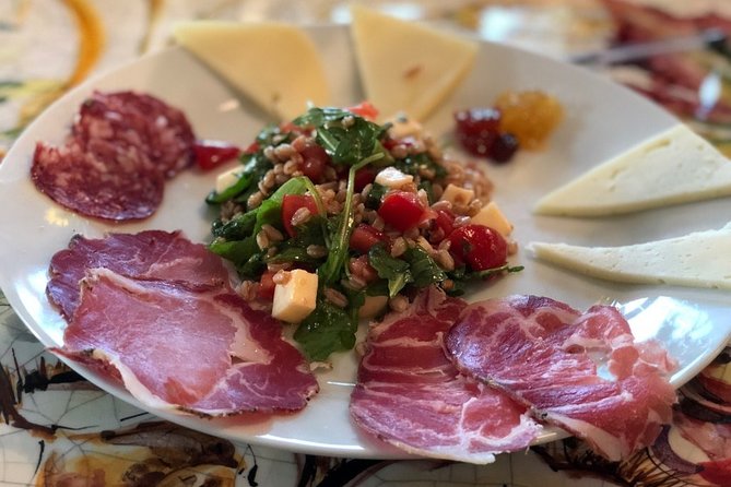 Enjoy and Taste the Flavors of Wine in an Open-air Venue - Why the food pairing matters