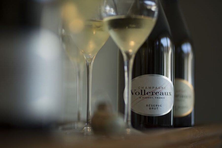 Epernay: Guided Tour of Champagne Cellar with Tastings - Arriving at Vollereaux in the Marne Valley