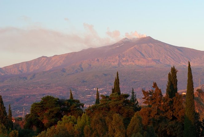 Etna trekking and wine tasting - At a glance: what makes this Etna day work