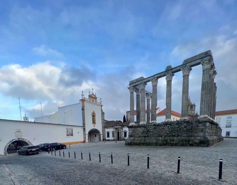 Evora University, Cathedral & Bones Chapel — SkipLine + Wine - Key points to know before booking