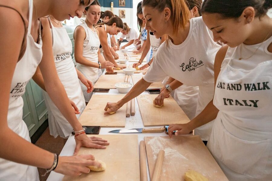 Fettuccine & Tiramisù: Cooking Class with Wine & Limoncello - Timing, location, and practical details