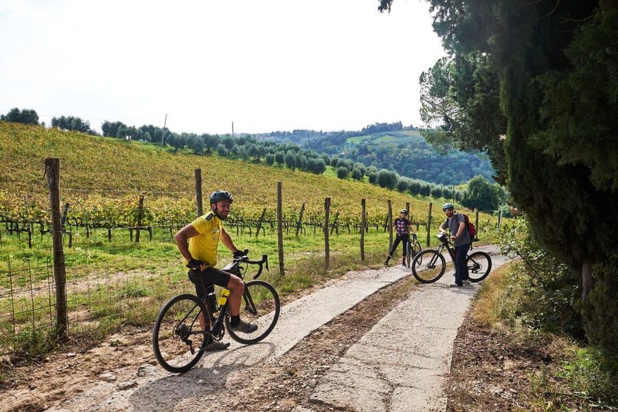 Florence: Chianti E-Bike Tour with Tuscan Lunch & Winery - What the e-bike changes on a long Tuscan ride