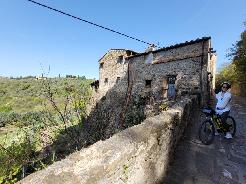Florence: Chianti Hills Bike Tour with Farm Lunch & Wine - The mostly downhill ride back to Florence