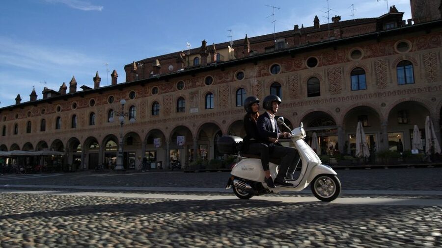 Florence: Chianti Wine Region Vespa or Fiat Topolino Tour - Who should book this ride