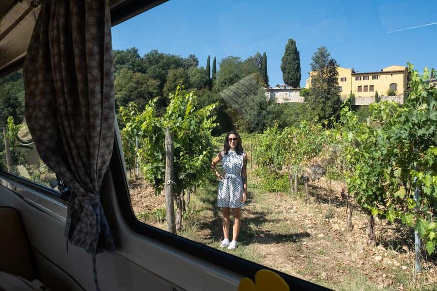 Florence: Chianti Wine Tour with 3 Wineries & Tuscan Lunch - Lunch at an organic farm with wine and olive oil