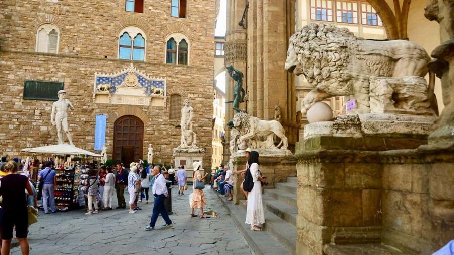 Florence Foodies Tour: Savor Tuscan Flavors & Fine Wine - The Belfredelli tower and Florence’s old lanes