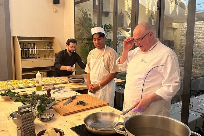 Florence: Pasta Cooking Class with Unlimited Wine - Booking details that matter