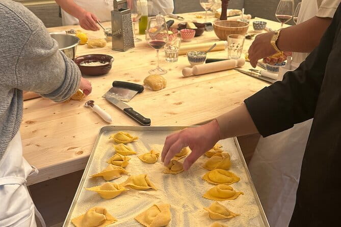 Florence: Pasta Cooking Class with Unlimited Wine - From flour to dough, the first hands-on lesson