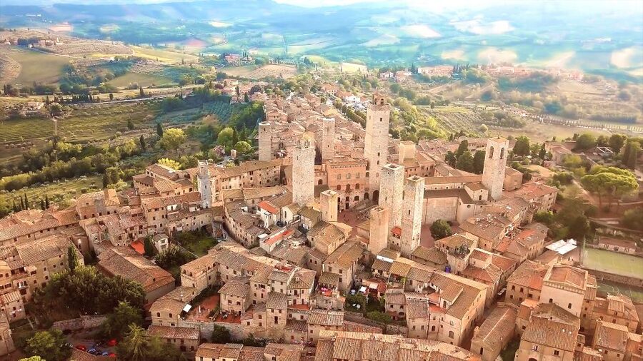 Florence: S. Gimignano, Siena, Chianti Wine Tasting & Lunch - Who gets the best value from this tour