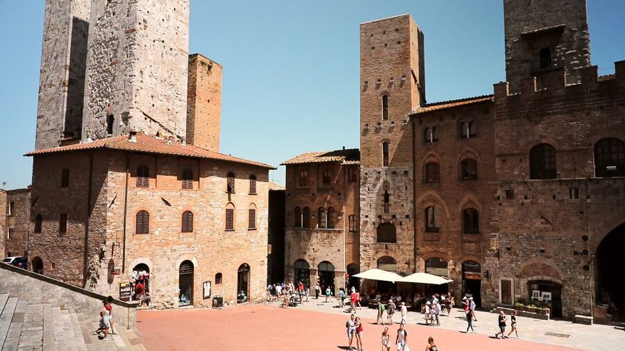 Florence: S. Gimignano, Siena, Chianti Wine Tasting & Lunch - Lunch, wine, and the Chianti hills