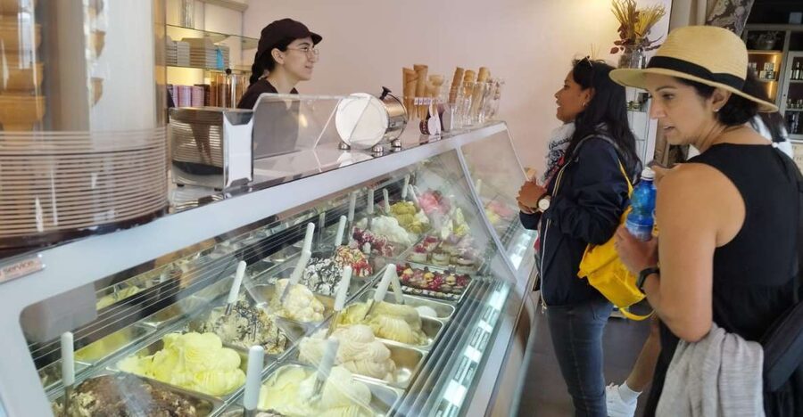 Florence: Street Food Walking Tour with Wine - Ponte Vecchio and artisan gelato