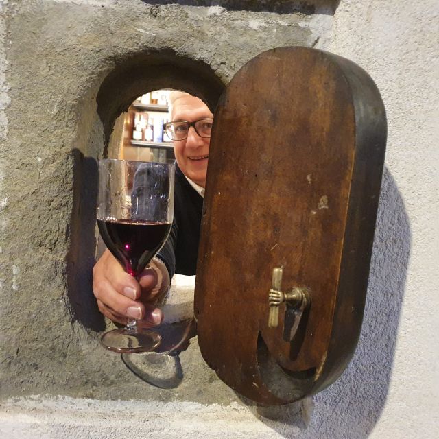 Florence: Sunset Sightseeing Tour and Wine Tasting - Starting beside Cellini on Ponte Vecchio