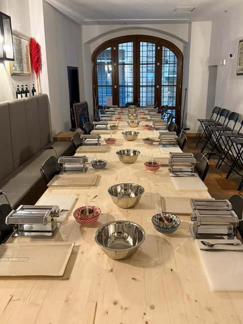 Florence: Tuscan cooking class with handmade pasta and wine - Pappardelle and the joy of simple pasta