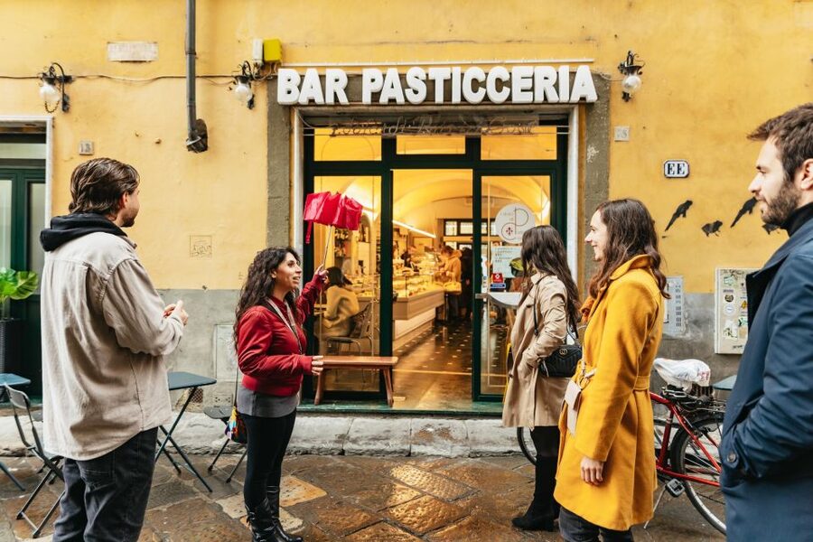 Florence: Tuscan Food and Wine Guided Walking Tour - Crostini, pastry, and the first tastes of Tuscany
