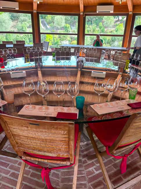 Florence: Val d’Orcia Wine Tasting & Lunch Small Group Tour - What this Tuscany day trip really covers