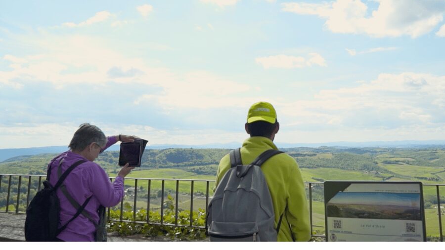 Florence: Val d’Orcia Wine Tasting & Lunch Small Group Tour - The Val d’Orcia views are part of the experience