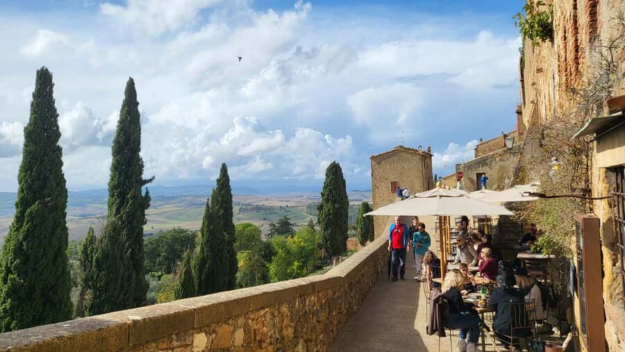 Florence: Val d’Orcia Wine Tasting & Lunch Small Group Tour - Who will enjoy this tour most