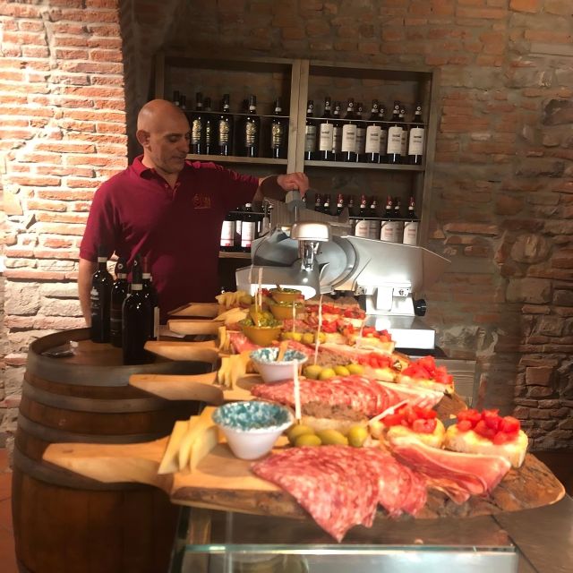Florence Wine &Food: Taste Tuscan Flavors in Historic Cellar - The hosts make the difference
