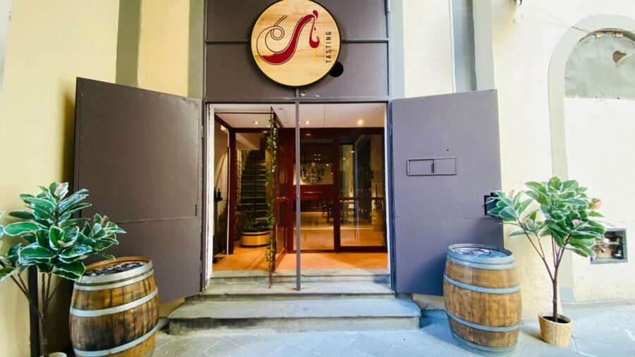 Florence: Wine Tasting and Paring Class Guided Tour - Three wines or seven: choosing the right option