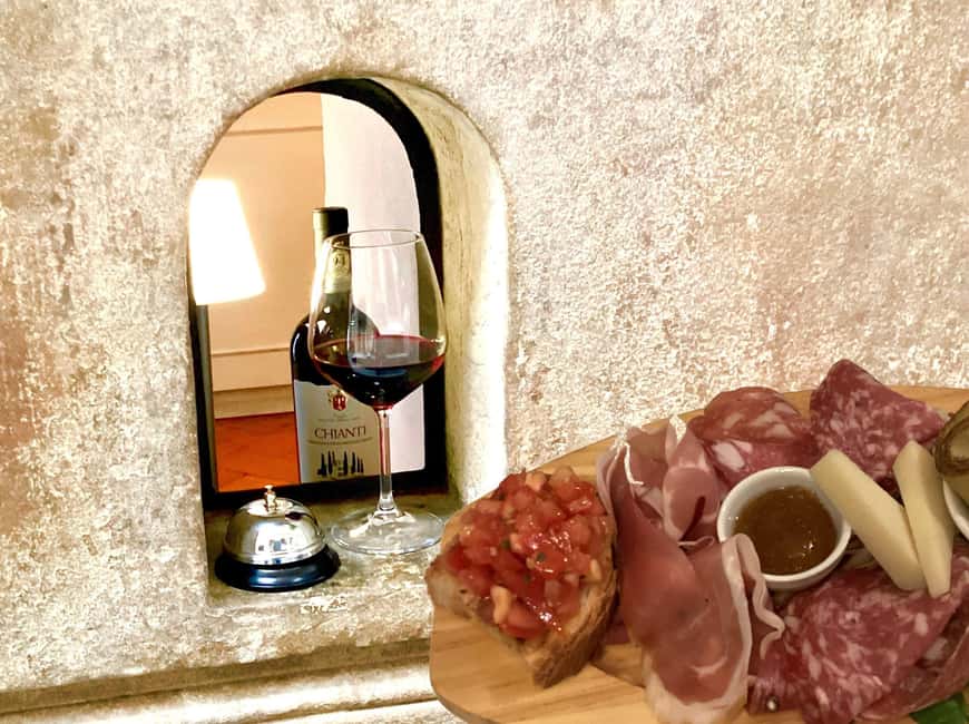 Florence: Wine Windows Walk with Wine Tasting and Appetizers - What the food options mean for you