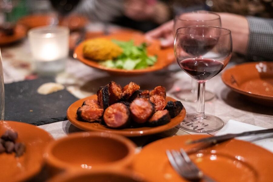 Food Tour: Portuguese wine & Tapas with Ginjinha Tasting - Food restrictions and the limits of the menu