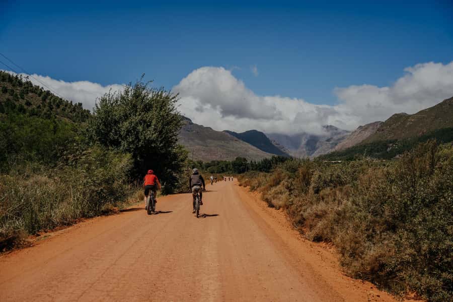 Franschhoek: E-Bike Guided Winery Tour - The second ride and the changing views