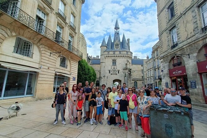 Free Walking Bordeaux Tour ENG + 1 glass of wine (Tip based) - Saint-André Cathedral and a major historical pause