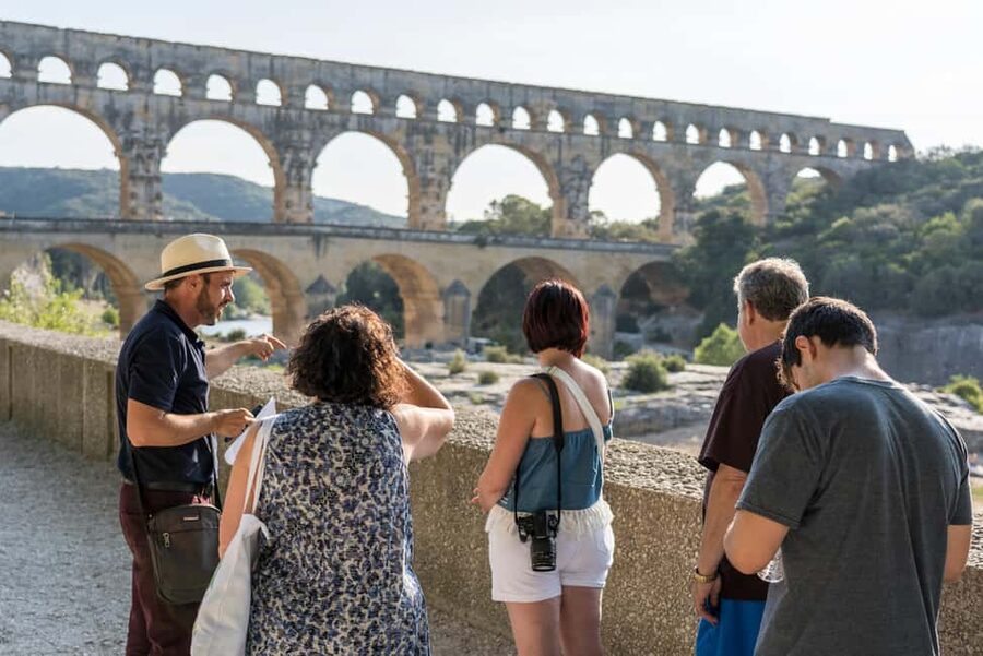 From Aix-en-Provence: Provence Region Tour with Wine Tasting - What this Provence day tour actually delivers