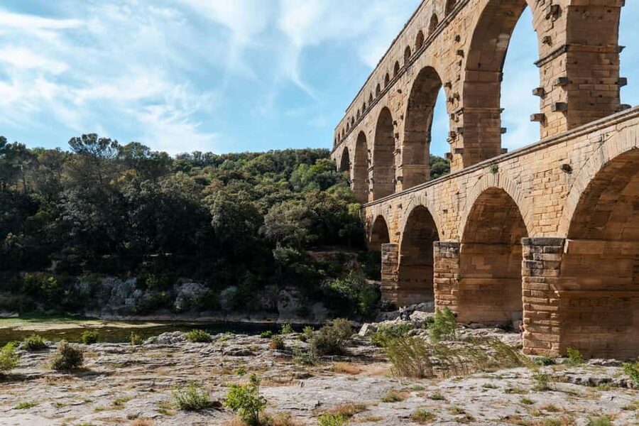 From Aix-en-Provence: Provence Region Tour with Wine Tasting - Châteauneuf-du-Pape for the final tasting
